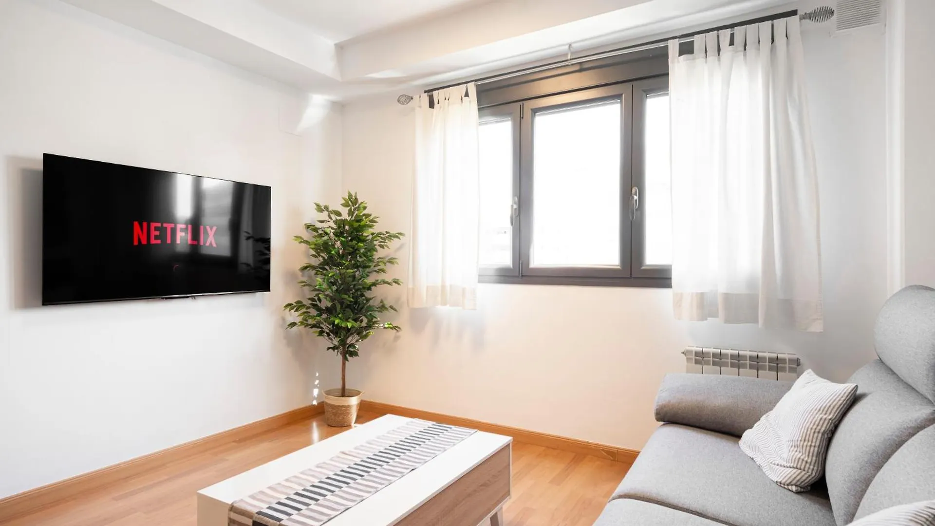 Апартаменты Enjoygranada Emir 3B Y Parking
